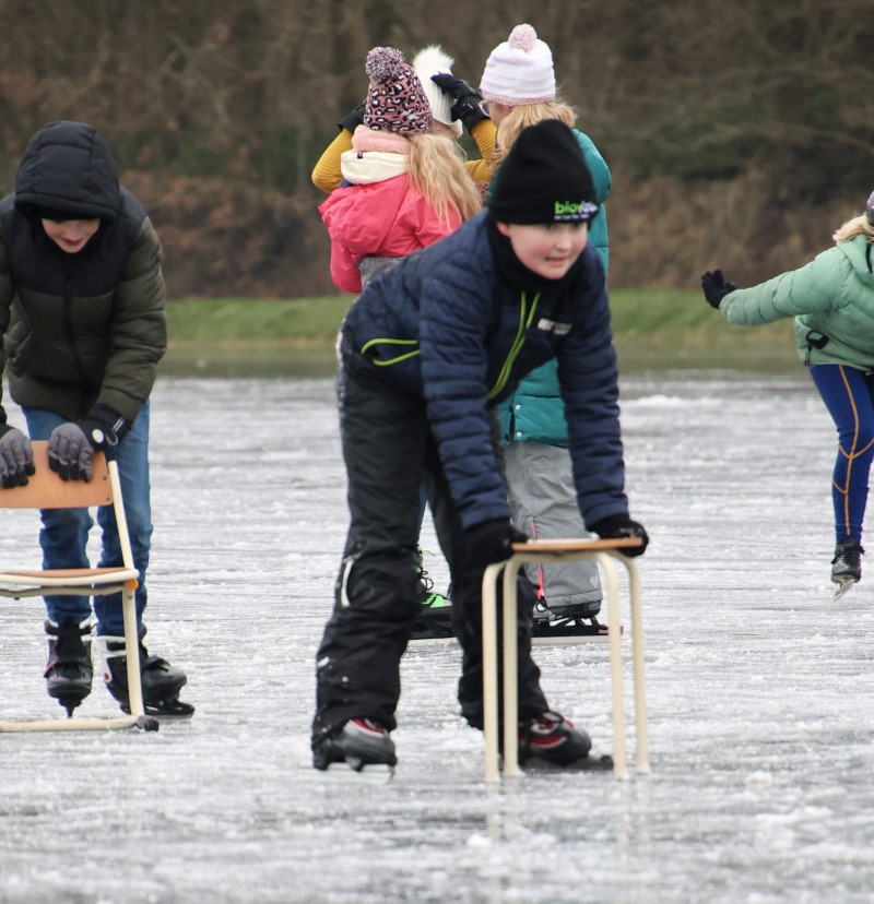 240111 SintNyk ijsbaan schaatsplezier c YvonneBijma 42  1000